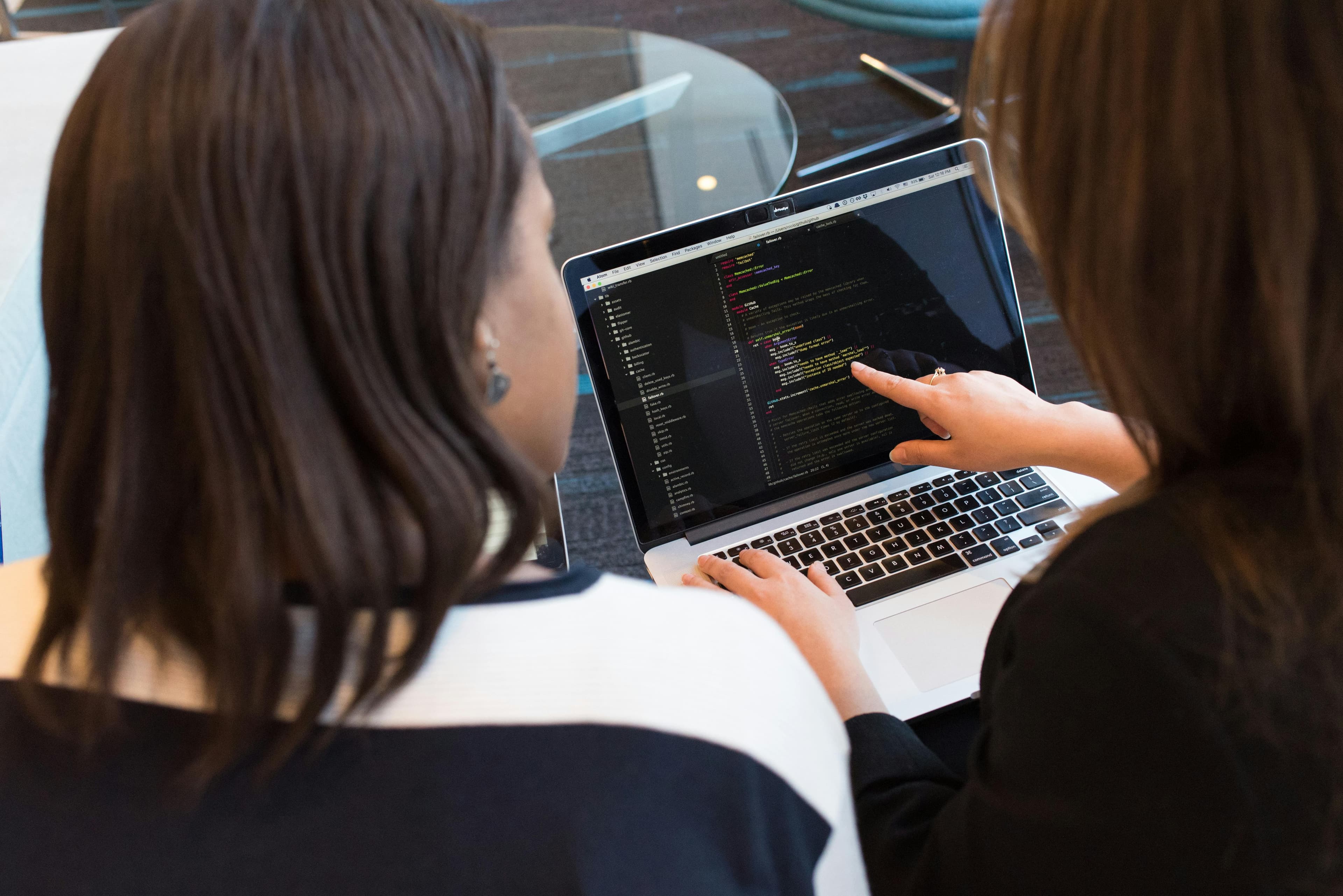CUSTOM WEBSITE DESIGN